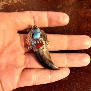 Handmade Navajo Bear Claw Turquoise Necklace